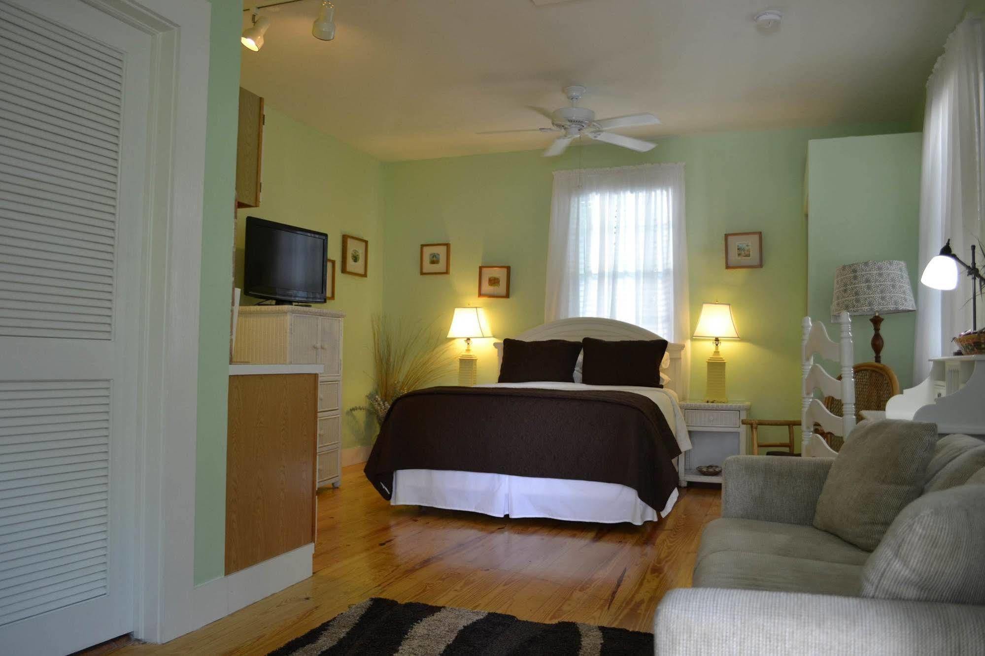 Speakeasy Inn (Adults Only) คีย์เวสต์ ภายนอก รูปภาพ